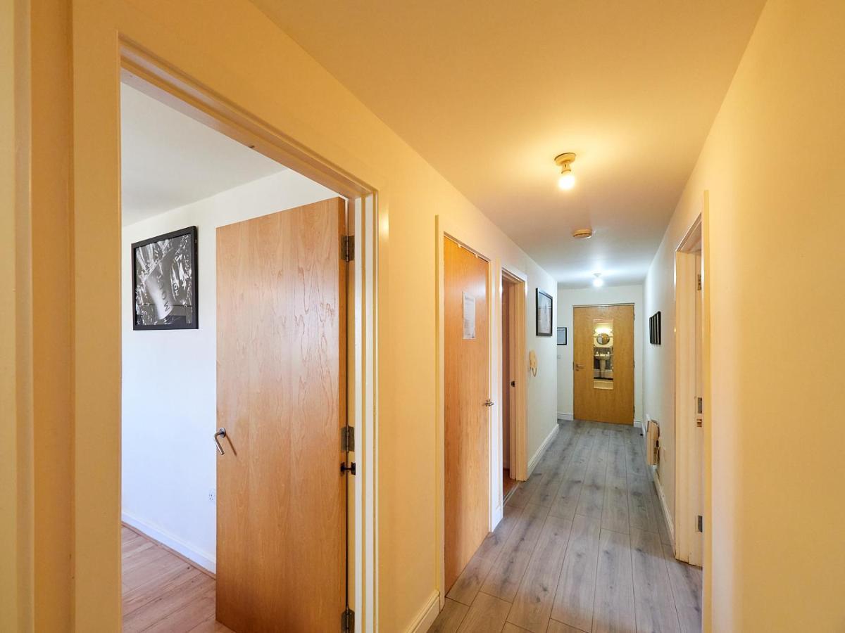 Beauchamp Suite In Coventry City Centre Cv1 For Contractors Professionals Tourists Relocators Students And Family Exterior foto