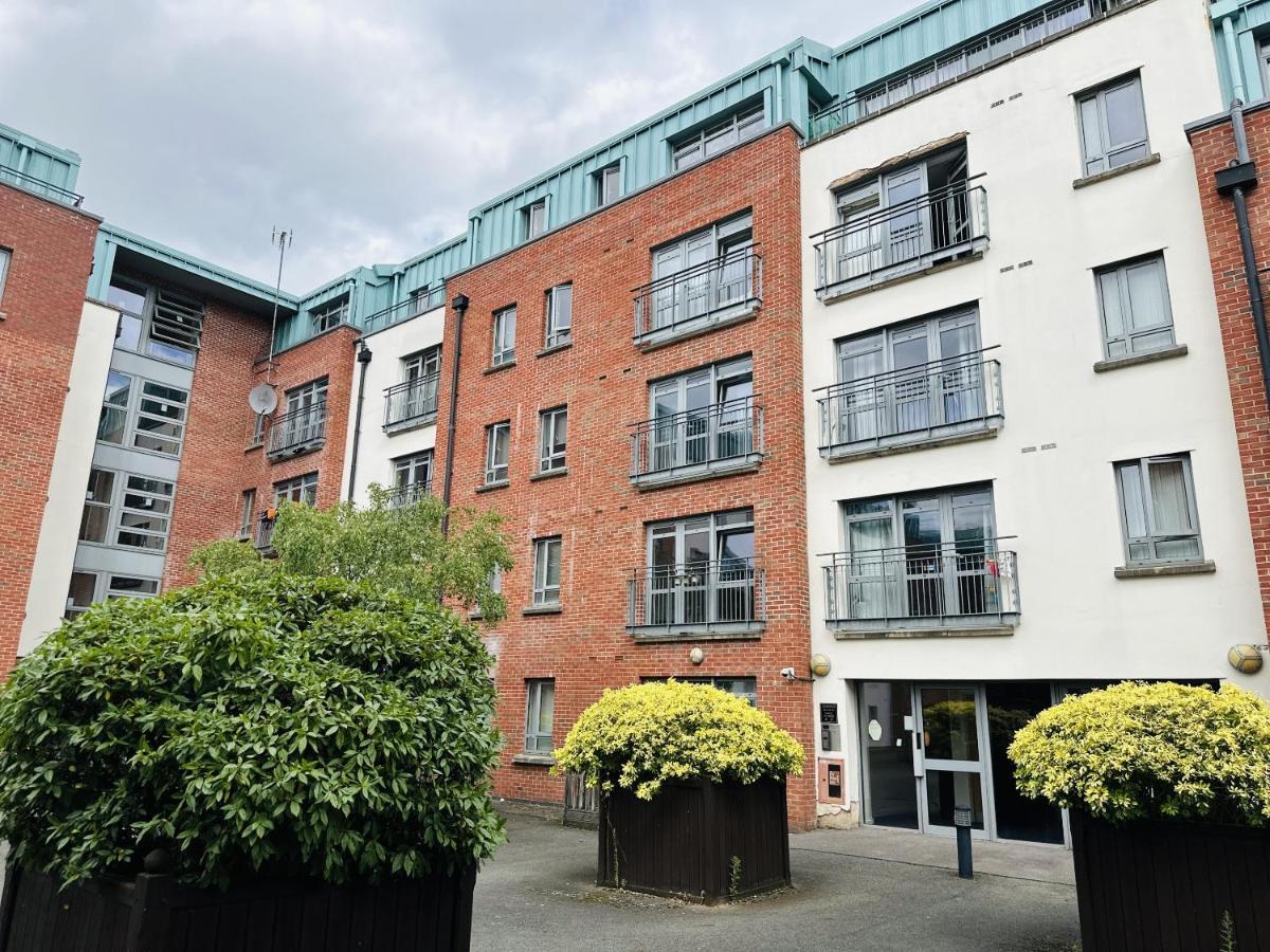 Beauchamp Suite In Coventry City Centre Cv1 For Contractors Professionals Tourists Relocators Students And Family Exterior foto
