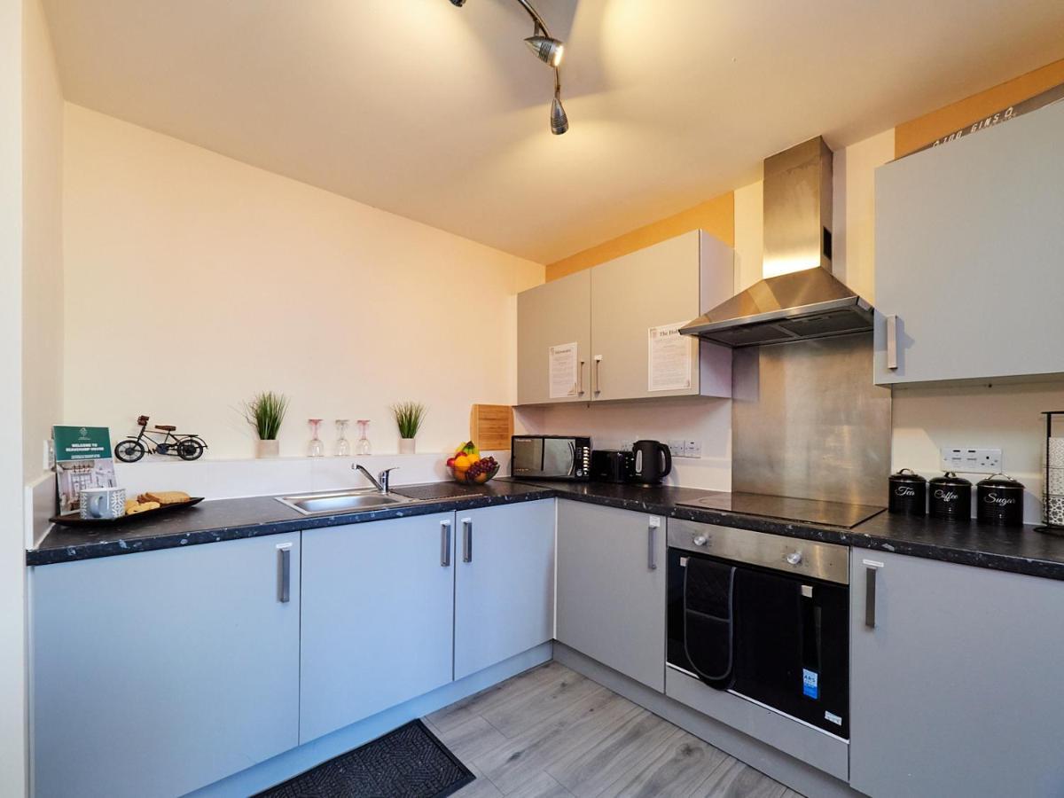 Beauchamp Suite In Coventry City Centre Cv1 For Contractors Professionals Tourists Relocators Students And Family Exterior foto