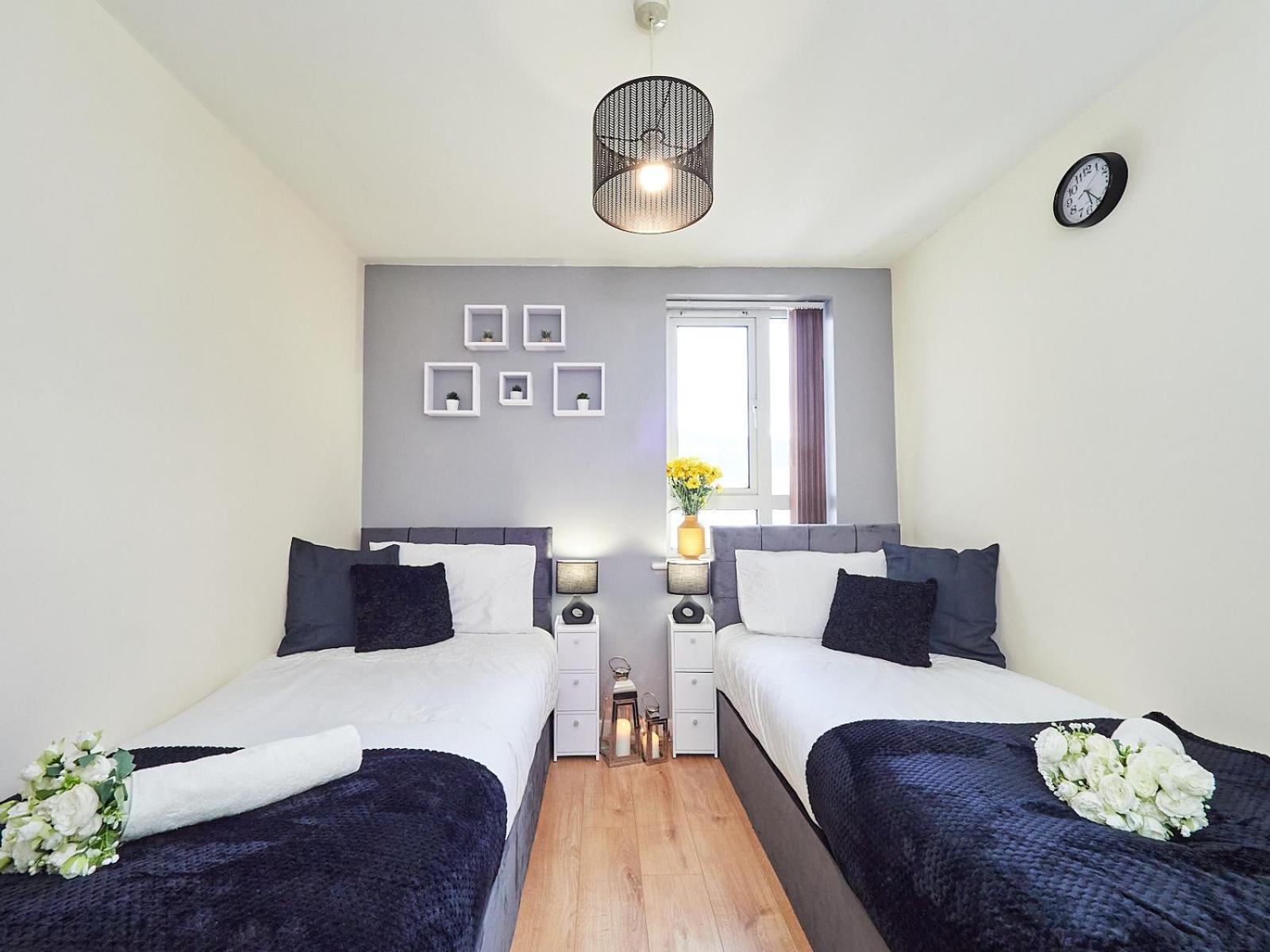 Beauchamp Suite In Coventry City Centre Cv1 For Contractors Professionals Tourists Relocators Students And Family Exterior foto