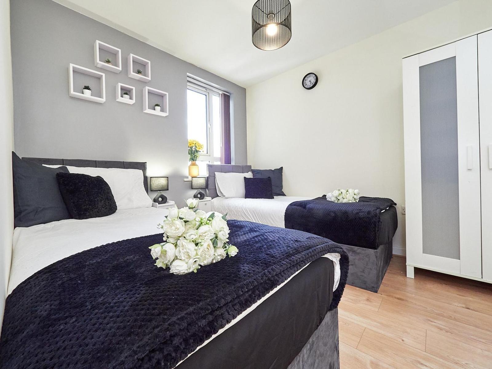 Beauchamp Suite In Coventry City Centre Cv1 For Contractors Professionals Tourists Relocators Students And Family Exterior foto