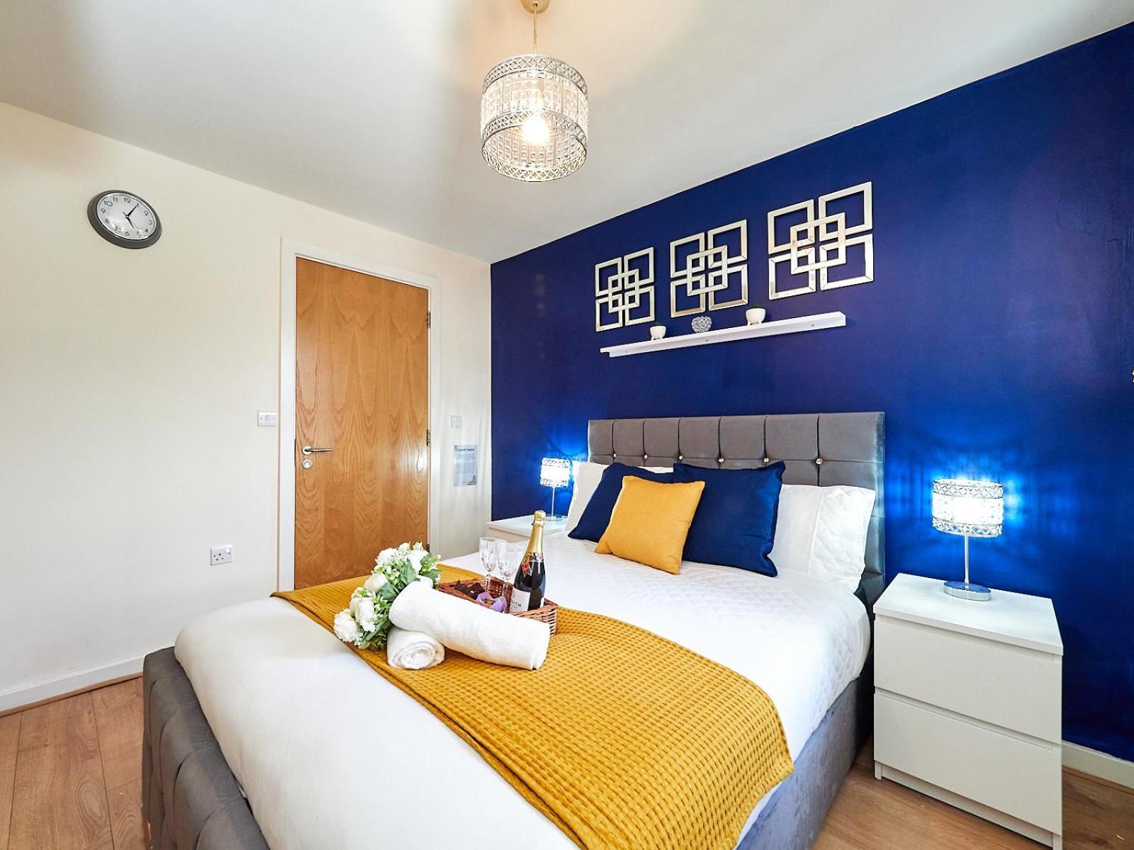Beauchamp Suite In Coventry City Centre Cv1 For Contractors Professionals Tourists Relocators Students And Family Exterior foto